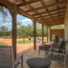 Отель Luxury Studio W/hot Tub&grill, фото 11