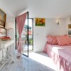 Отель Luxury Art Apt With Terrace in Trastevere, Serviced by Hostmaker, фото 2