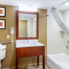 Отель Comfort Inn & Suites, фото 9