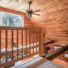 Отель Log Hauler Haus Apartment 3 NW Comfy Cabins, фото 16