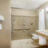 Отель Holiday Inn & Suites Goodyear - West Phoenix Area, фото 16