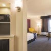 Отель La Quinta Inn & Suites by Wyndham Denver Airport DIA, фото 21
