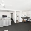 Отель Tom's Beach House, фото 6