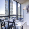 Отель Docklands high level 1 Bedroom Apartment with pool by KozyGuru, фото 4