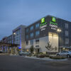 Отель Holiday Inn Express & Suites Boise Airport, an IHG Hotel в Бойсе