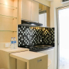 Отель Comfort And Modern 2Br At Bassura City Apartment, фото 10
