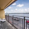 Отель Palm Beach Waterfront Suites, фото 18