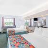 Отель Microtel Inn & Suites by Wyndham Carolina Beach, фото 7