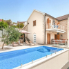 Отель Amazing Home in Supetar With 4 Bedrooms, Wifi and Outdoor Swimming Pool, фото 21