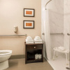 Отель Comfort Suites North, фото 8