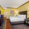 Отель La Quinta Inn Suites Eastland, фото 17