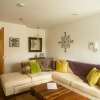 Отель Chester railway station luxury apartment - sleeps 4 & FREE parking!, фото 4