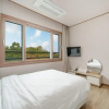 Отель Jeju Gwaneumsa Ganeun gil Pension, фото 16