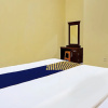 Отель OYO 91988 Azka Homestay Klayar, фото 7