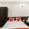 Отель OYO 12053 Hotel Shri Govind, фото 9