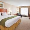 Отель Holiday Inn Express & Suites Howell, an IHG Hotel, фото 5