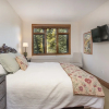 Отель Highlands Lodge 107 - Best Location For Ski School 3 Bedroom Condo by RedAwning, фото 11