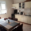 Отель Family ground floor apartment Puntamika, фото 6