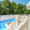 Отель Modern Villa with Private Pool & Hot Tub near Center & Beach, фото 8