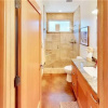 Отель Millcreek Home on Main 4 Bedrooms 2 Bathrooms Home, фото 2