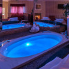 Отель Inn of the Dove Romantic Suites with Jetted Tub & Fireplace, фото 16