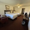 Отель Lake Bluff Inn and Suites, фото 41