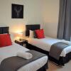 Отель Kelpies Serviced Apartments Macgregor 2 Bedrooms, фото 6