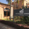 Отель The Elegant Lodge, фото 1