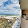 Отель Gorgeous Beach W/ Pools, Hot Tub & Balcony 3 Bedroom Condo, фото 22