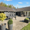 Отель 12 Person Holiday Home in Romo, фото 30