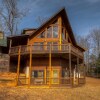 Отель Green Pine Cabin by Escape to Blue Ridge, фото 1