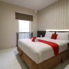 Отель RedDoorz Plus @ Airlangga Mataram, фото 6