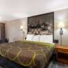 Отель Super 8 by Wyndham Kansas City Airport North, фото 5
