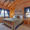 Отель Bear View - Three Bedroom Cabin, фото 3