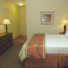 Отель La Quinta Inn & Suites by Wyndham Lawton / Fort Sill, фото 6