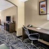 Отель Quality Inn & Suites, фото 45