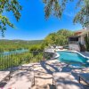 Отель The Arrive Vista Estate Above Lake Austin 5 Bedroom Home, фото 18