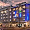Отель Holiday Inn Express & Suites Victoria - Colwood, an IHG Hotel в Колвуд