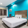 Отель Americas Best Value Inn & Suites Kingwood Iah Airport, фото 2