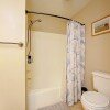 Отель Enjoy the Centrally Located Mcfadyen Guest House, фото 8