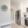 Отель Cozy 1BR Apt With King Bed and Netflix - Near DT Hamilton, фото 8