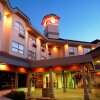 Отель Comfort Inn & Suites в Виктории
