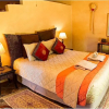 Отель Cherry Lane Self Catering and BB - Romantic Honeymoon Suite for 2 Bloemfontein, фото 3