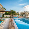 Отель Magnificent Villa in Supetar With Swimming Pool, фото 1