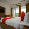 Отель OYO 14419 Aaziya Inn, фото 18