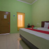 Отель RedDoorz near Kampus UMP Purwokerto, фото 3