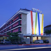 Отель Amaris Hotel Dewi Sri, фото 1