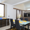 Отель OYO 22738 Home Gorgeous 4 BHK Lonavala, фото 1