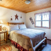 Отель SmokyStays 9 Bedroom Cabin, фото 19
