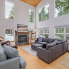 Отель Just Plain Getaway 3 Bedroom Home by NW Comfy Cabins by RedAwning, фото 25